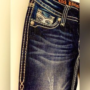 Rock Revival Madison Low Rise Str8 Cut Distressed Jeans Women’s 27/32 NWT $169